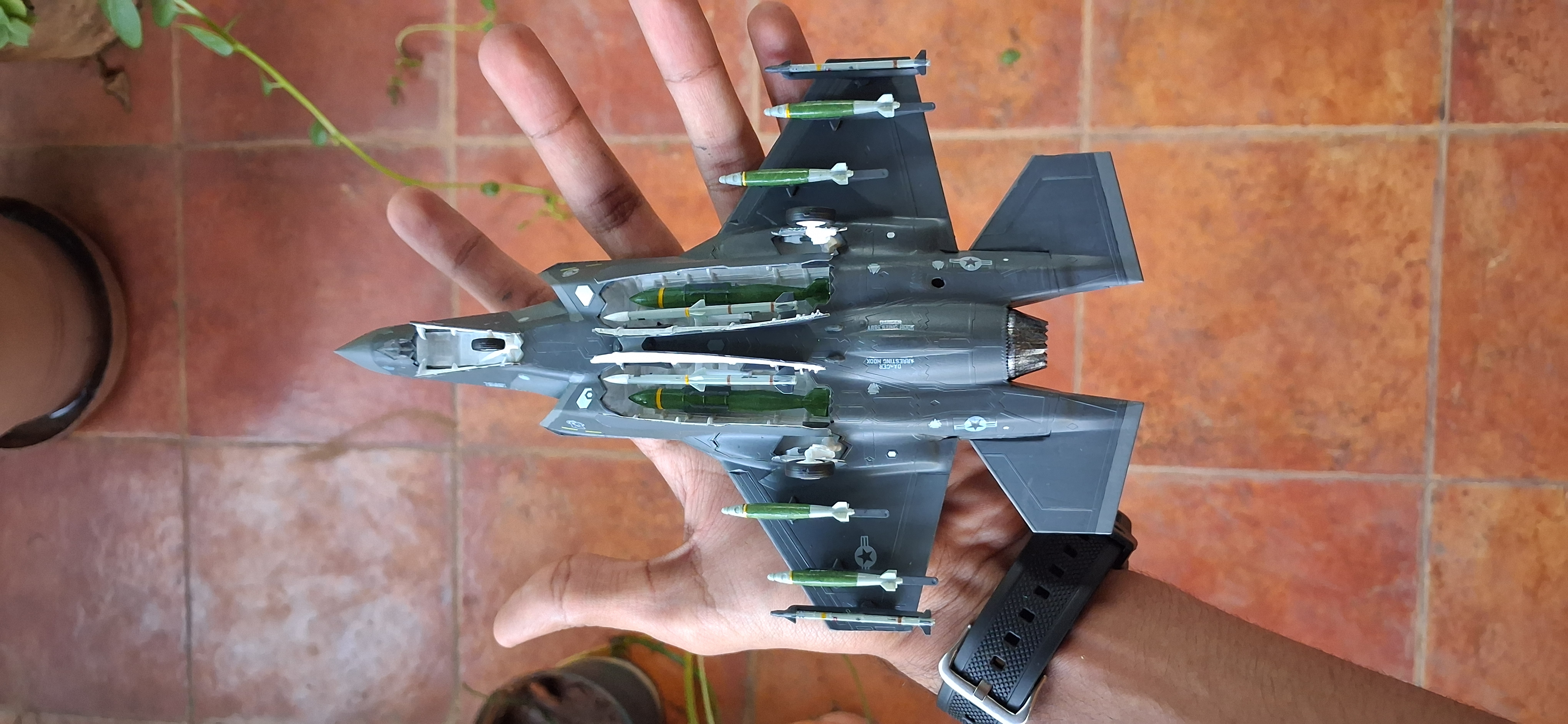 f35